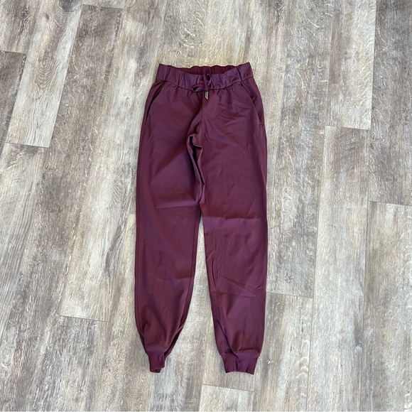 NWOT! Lululemon 🍋 Ready to Rulu Jogger - Merlot/Maroon - Picture 7 of 10
